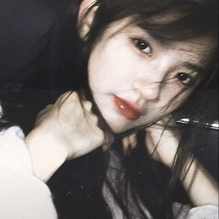 穿书八零我捡个高富帅老公